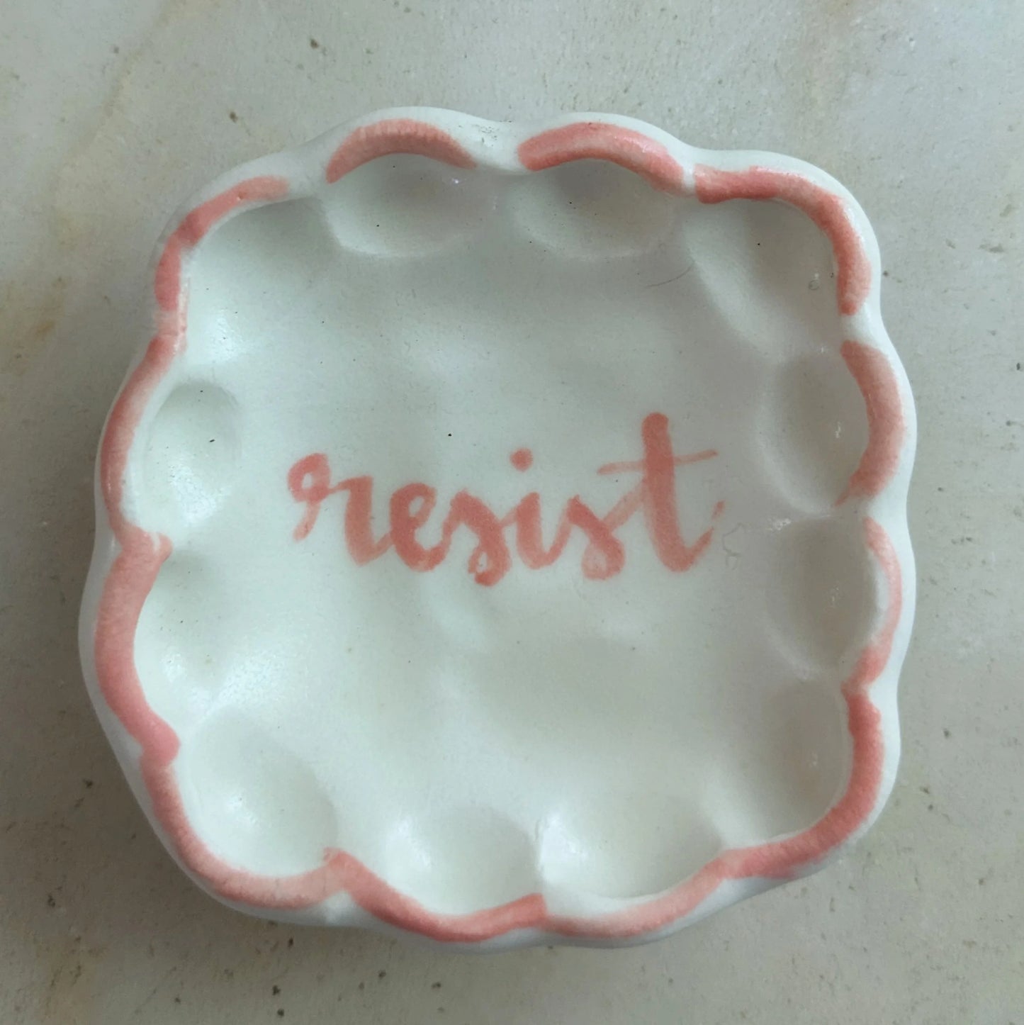 Resist Pinch Pot